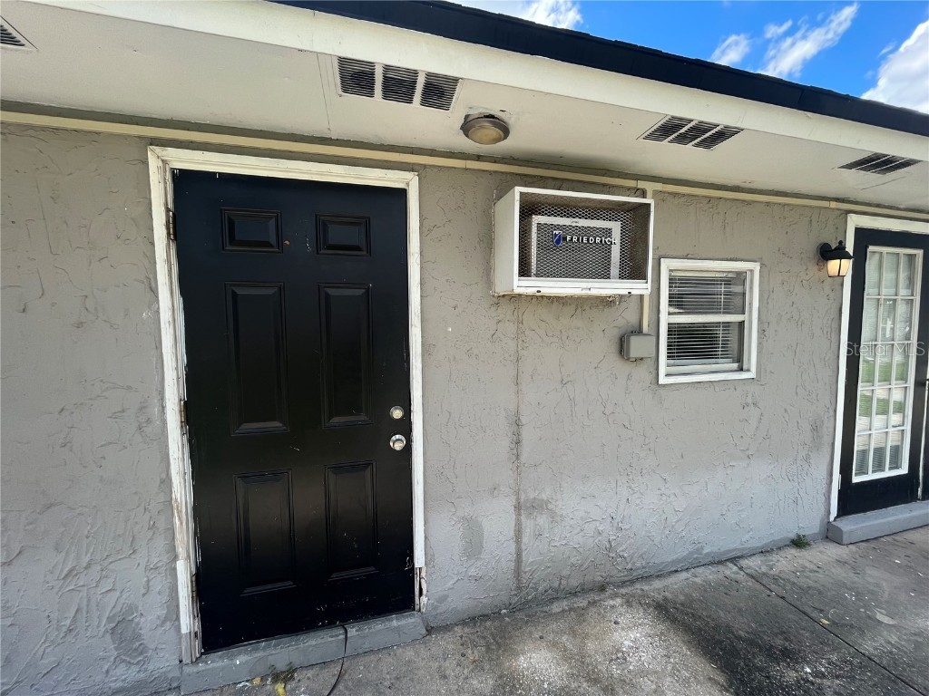 2795 L B Mcleod Road #A Orlando FL 32805 J965311 image1