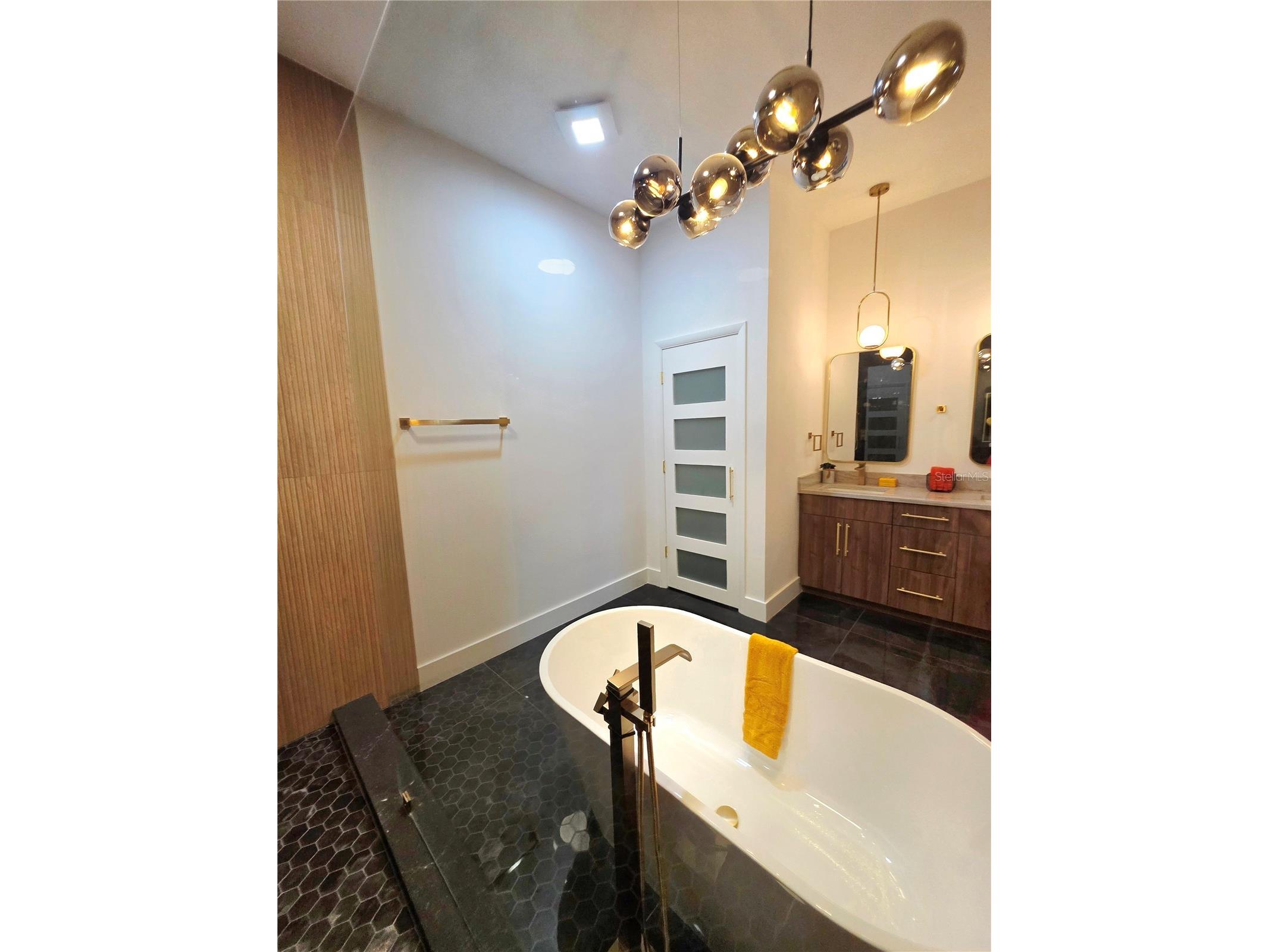 2796 Challenger Drive Palm Harbor FL 34683 TB8505103 image66
