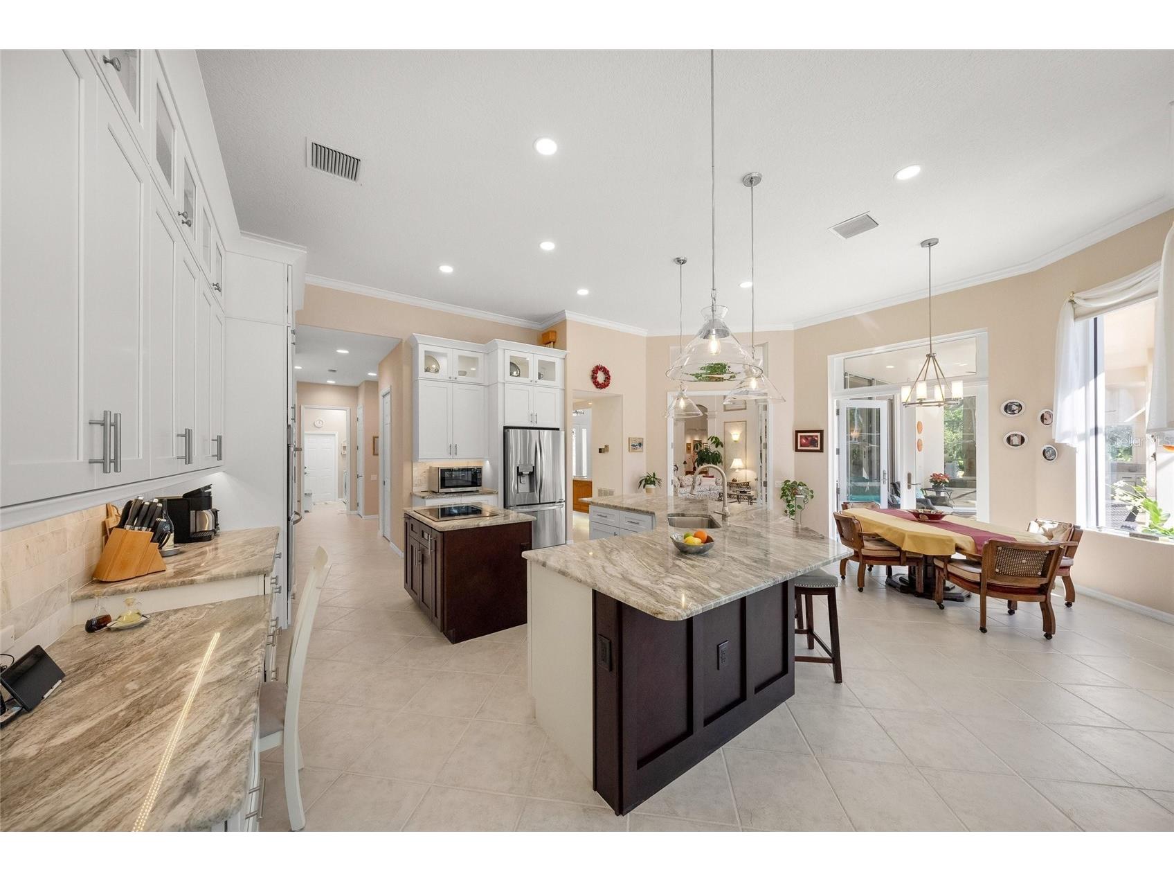 2799 Dick Wilson Drive Sarasota FL 34240 A4681792 image17