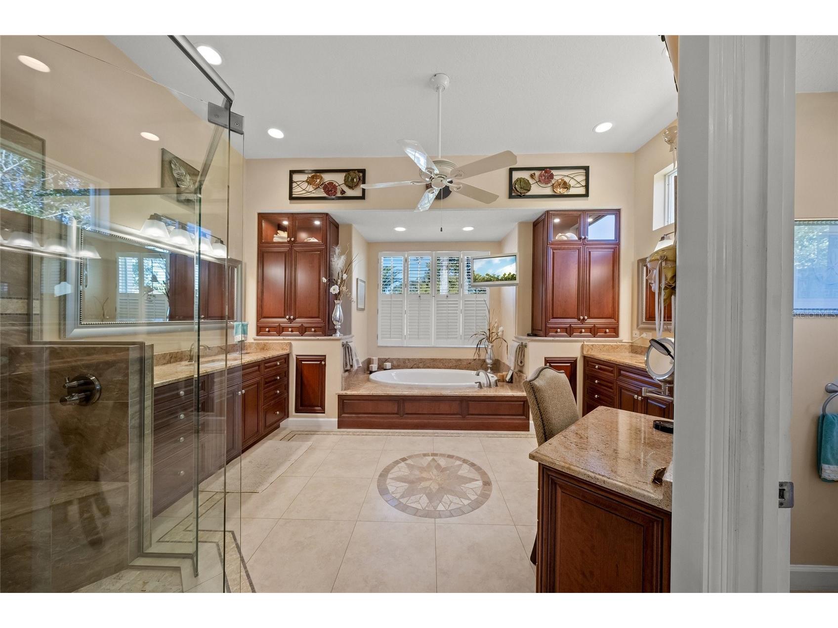 2799 Dick Wilson Drive Sarasota FL 34240 A4681792 image26