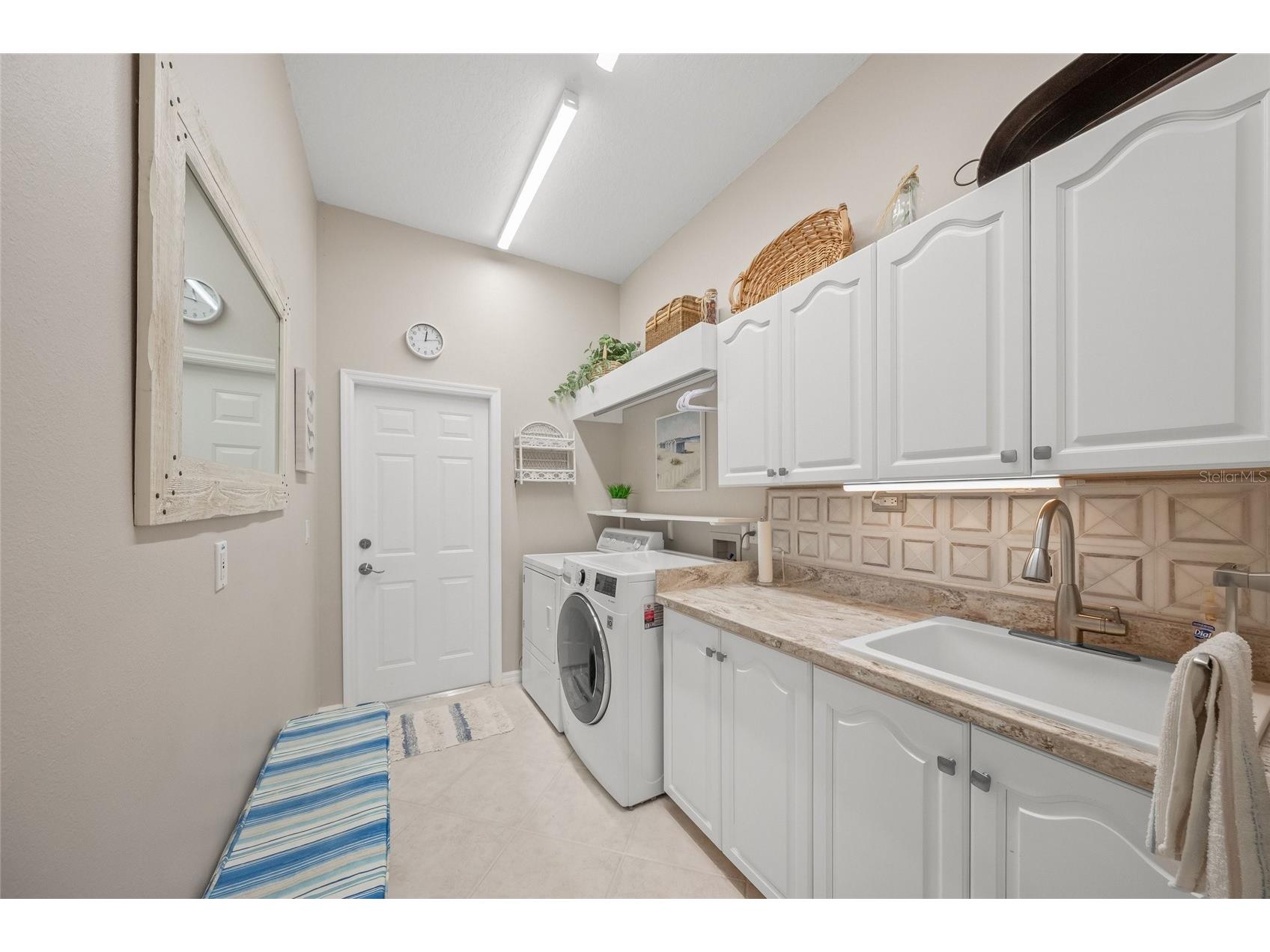 2799 Dick Wilson Drive Sarasota FL 34240 A4681792 image36