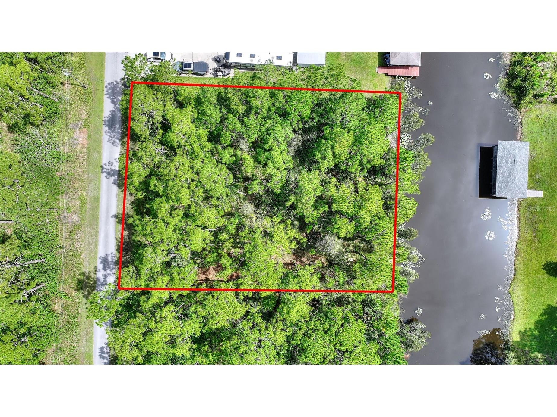 28 & 30 Amaryllis Drive Indian Lake Estates FL 33855 - LAKE WALK-IN-WATER P4939236 image6