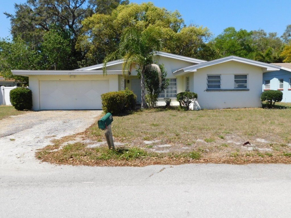 28 Bel Forest Drive Belleair Bluffs FL 33770 U8194593 image1