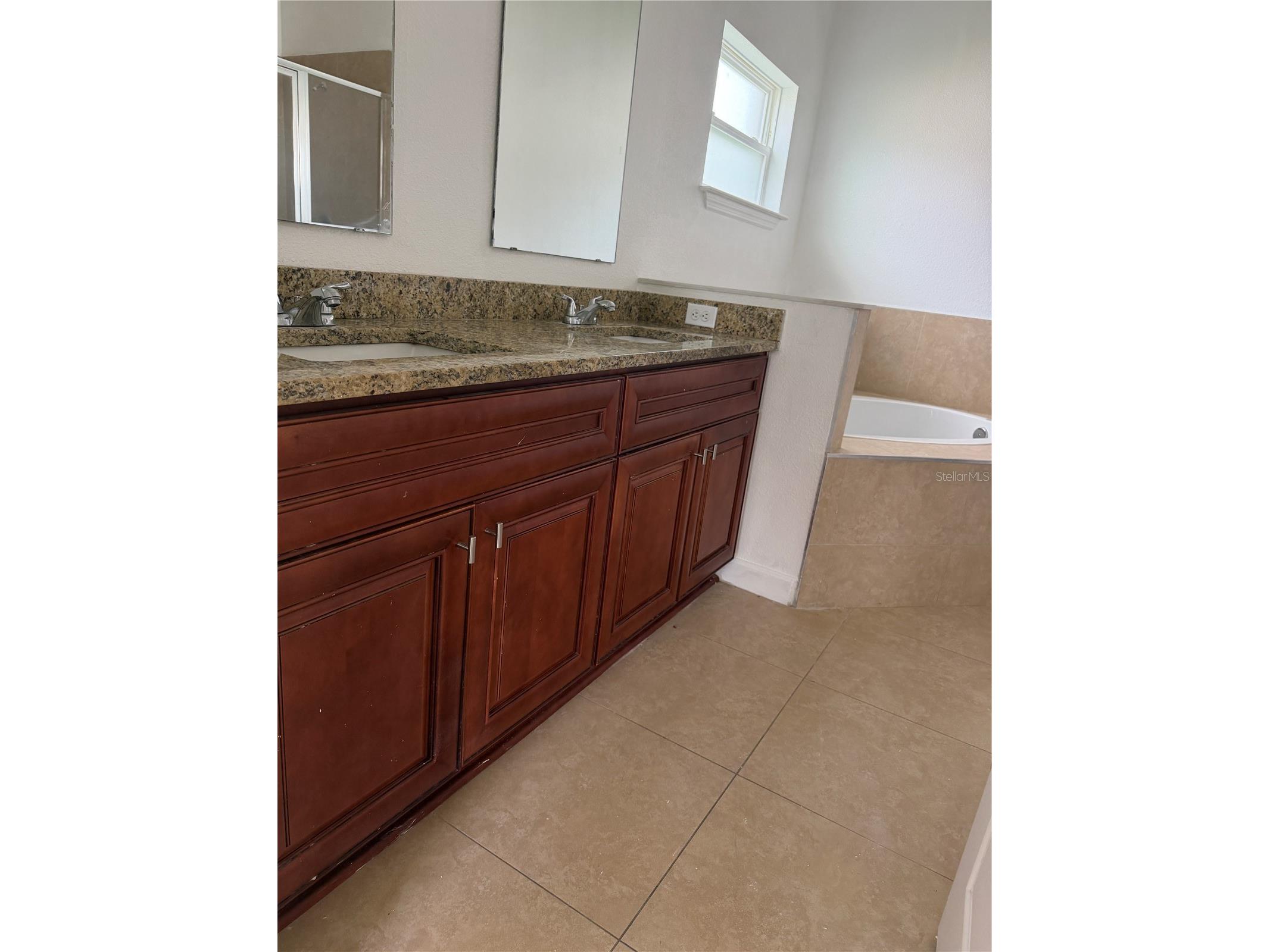 28 Bolton Court Kissimmee FL 34758 S5149830 image3