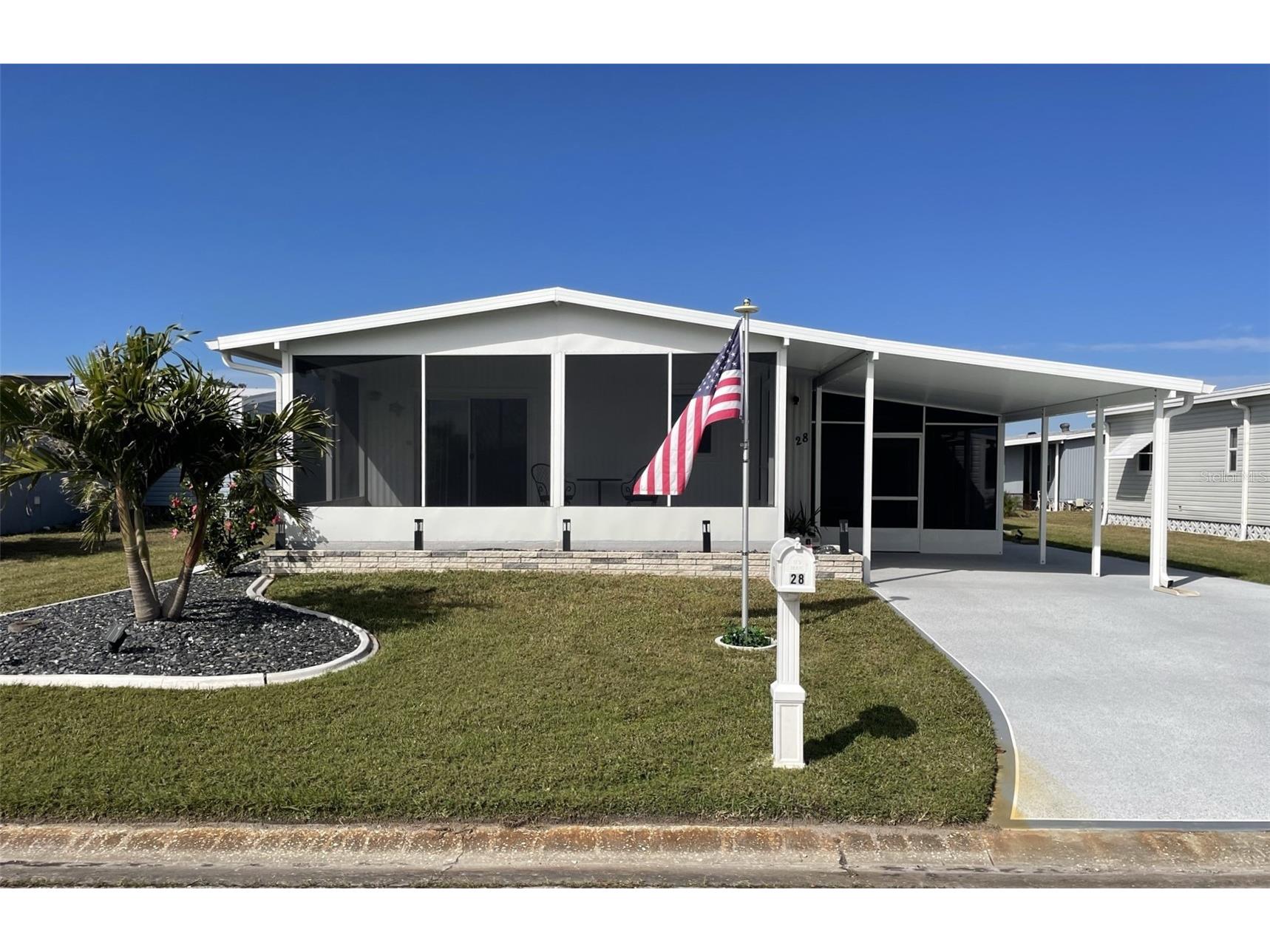 28 Castaway Court North Port FL 34287 N6136768 image1