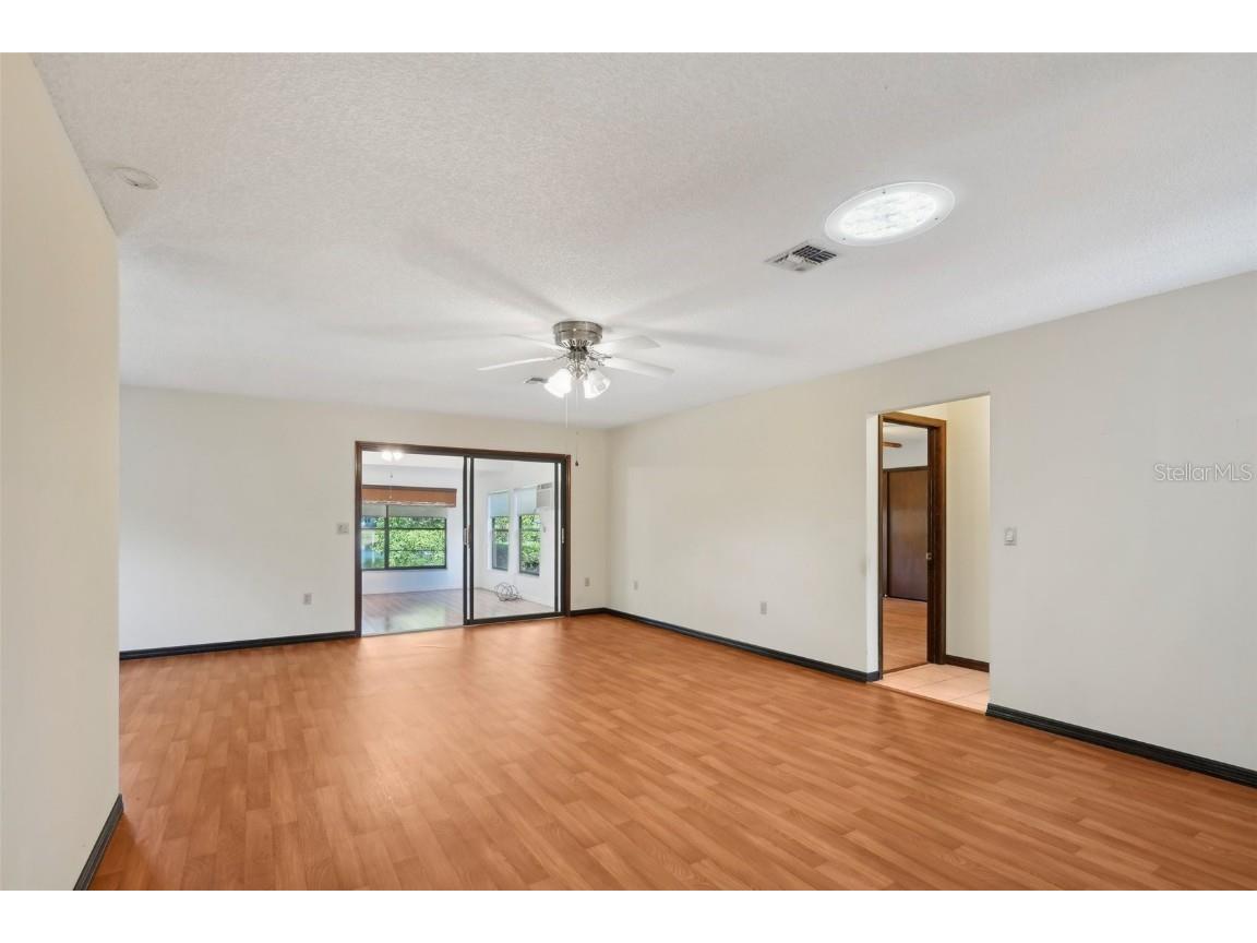 28 Gordon Court Leesburg FL 34788 OM699593 image13