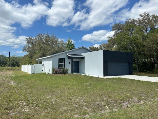 28 Guava Lane Ocklawaha FL 32179 V4940870 image1