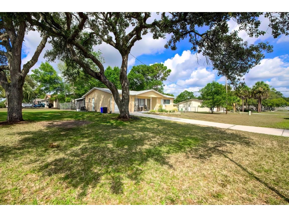 28 Regina Boulevard Beverly Hills FL 34465 W7855739 image1