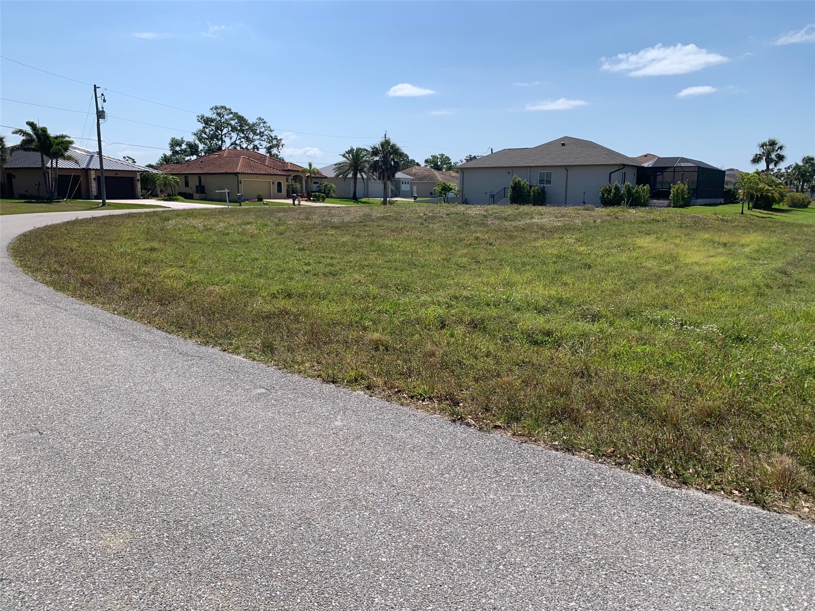 28 Tee View Road Rotonda West FL 33947 D6142015 image1