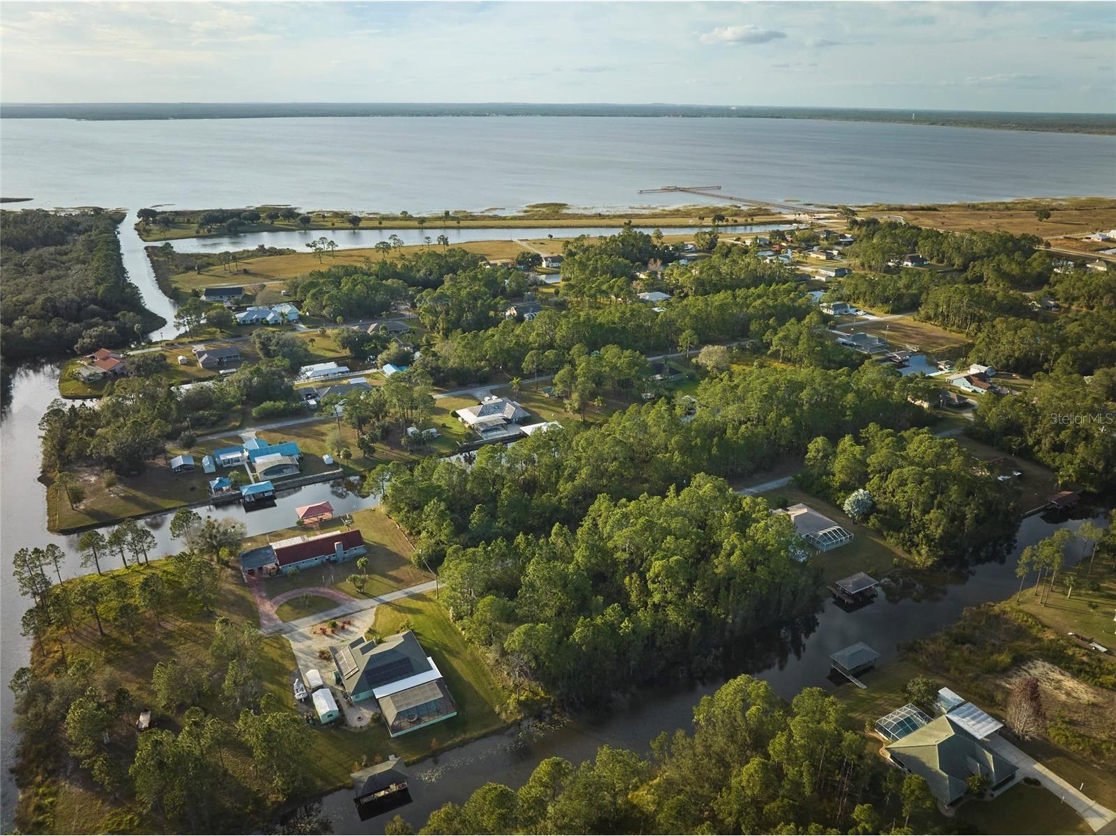 28 and 30 Amaryllis Drive Indian Lake Estates FL 33855 - LAKE WEHOYAKAPKA TB8467412 image6