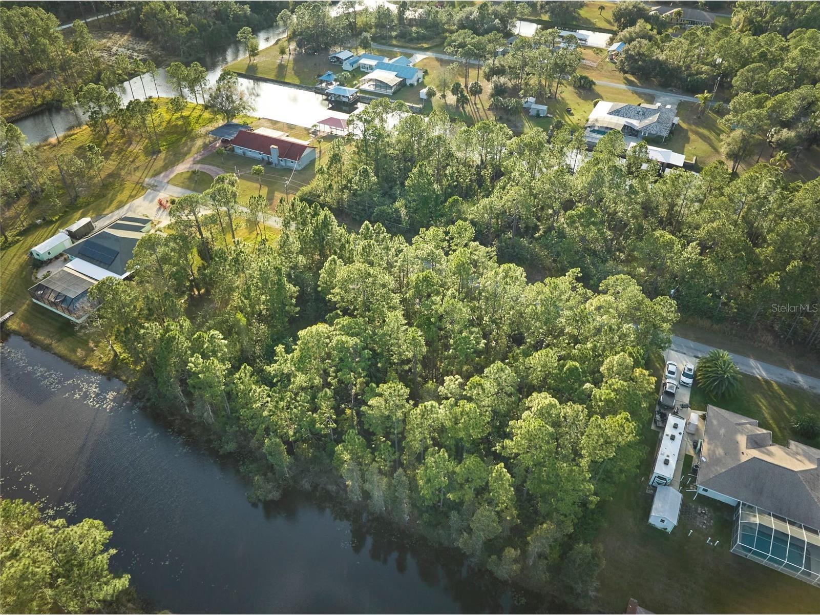 28 and 30 Amaryllis Drive Indian Lake Estates FL 33855 - LAKE WEHOYAKAPKA TB8467412 image7