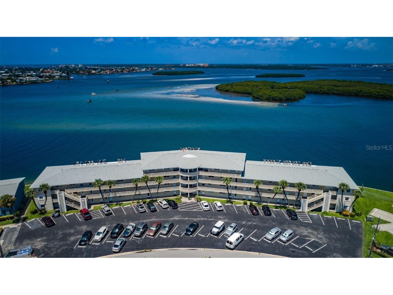 280 126th Avenue #101 Treasure Island FL 33706 - BOCA CIEGA BAY U8133596 image1