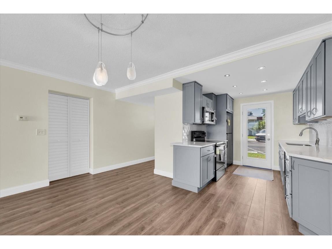 280 126th Avenue #103 Treasure Island FL 33706 TB8412341 image11