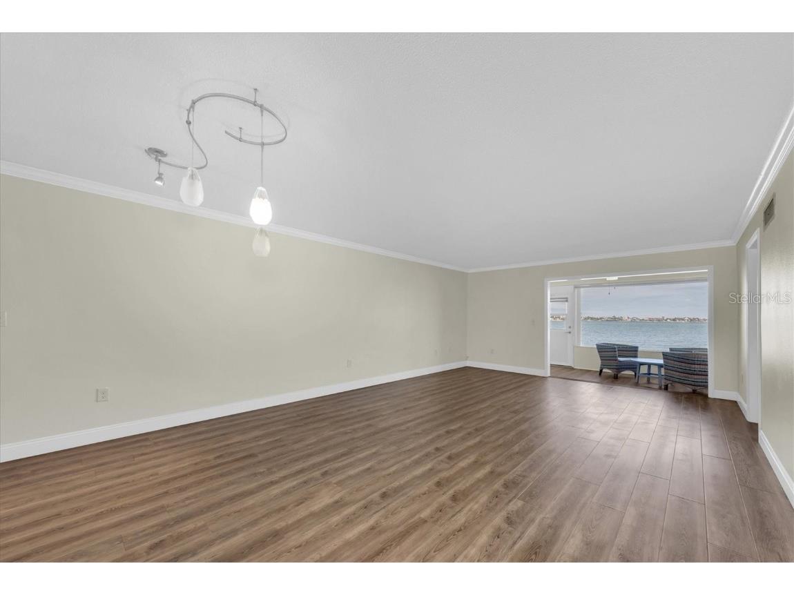 280 126th Avenue #103 Treasure Island FL 33706 TB8412341 image5