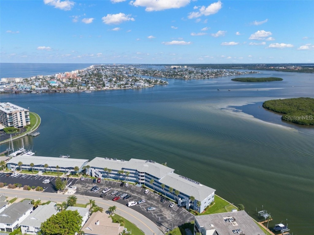 280 126th Avenue #106 Treasure Island FL 33706 - INTRACOASTAL WATERWAY TB8369829 image1