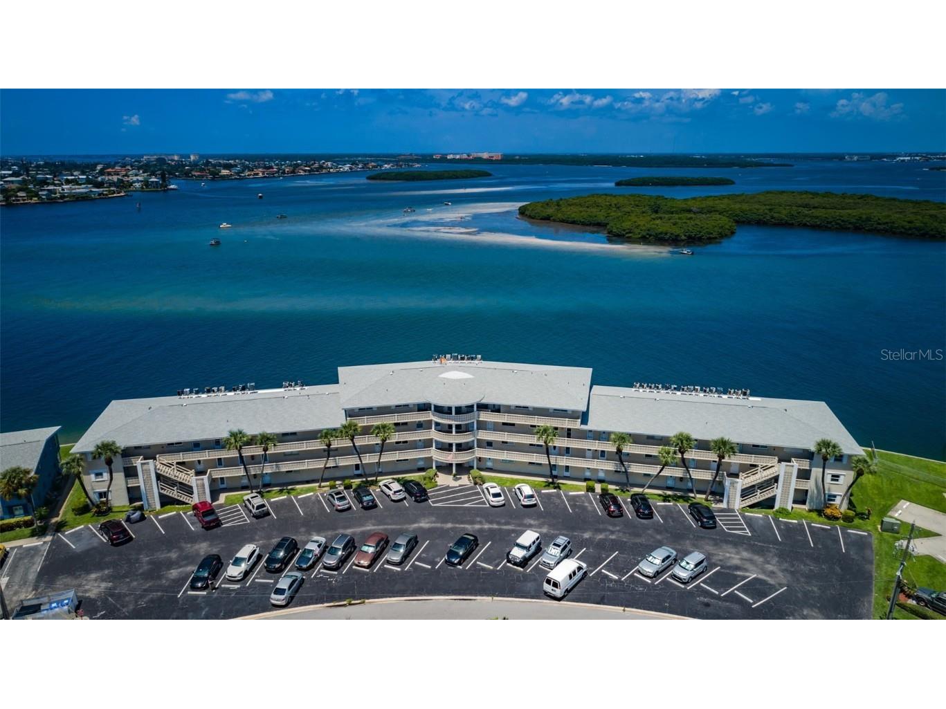 280 126th Avenue #211 Treasure Island FL 33706 - BOCA CIEGA BAY U8138999 image1