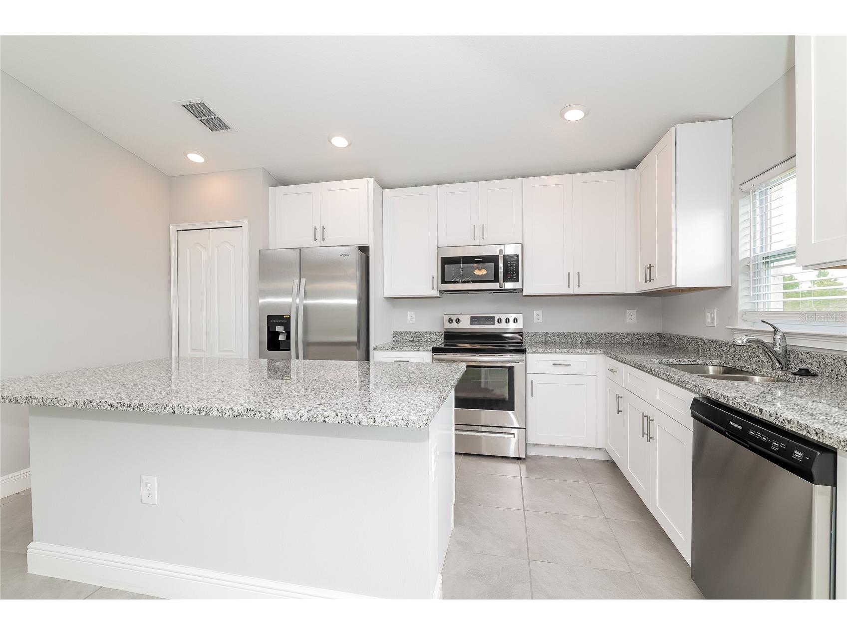 280 Beckenham Drive Kissimmee FL 34758 C7527217 image5