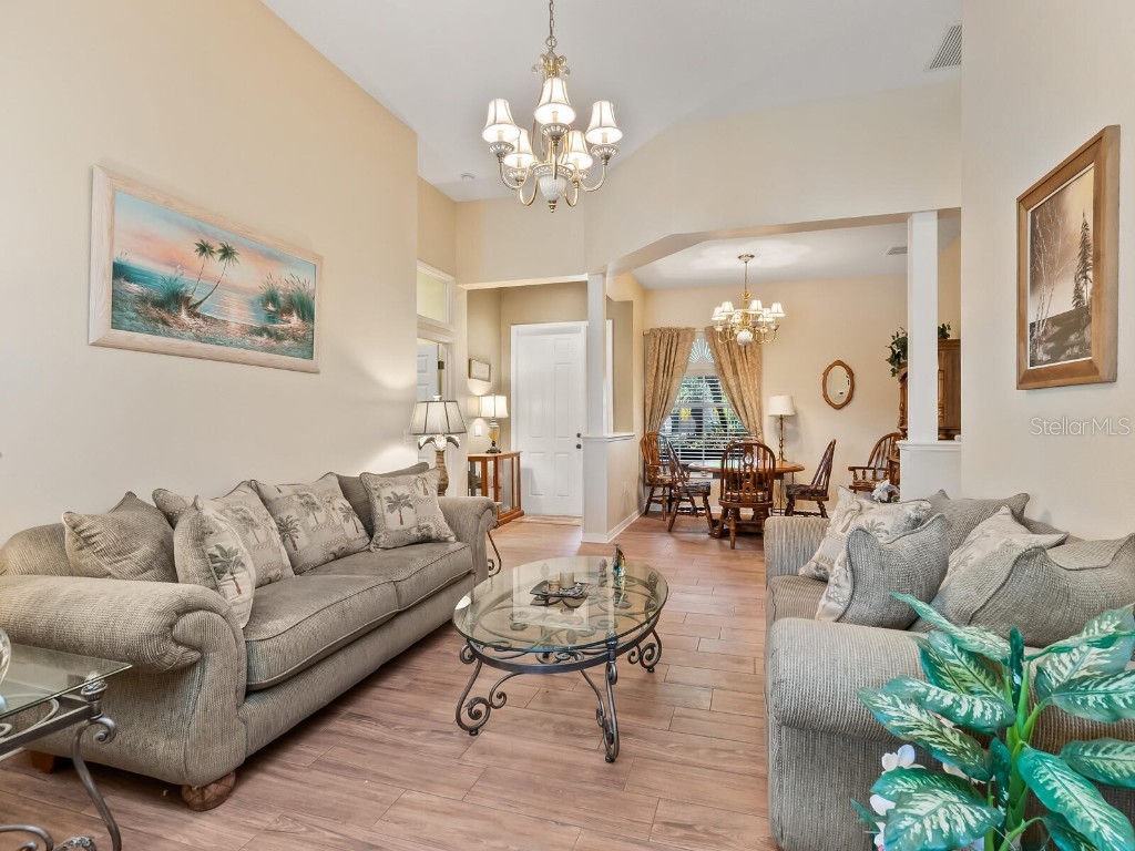 280 Dahlia Court Bradenton FL 34212 A4657743 image11