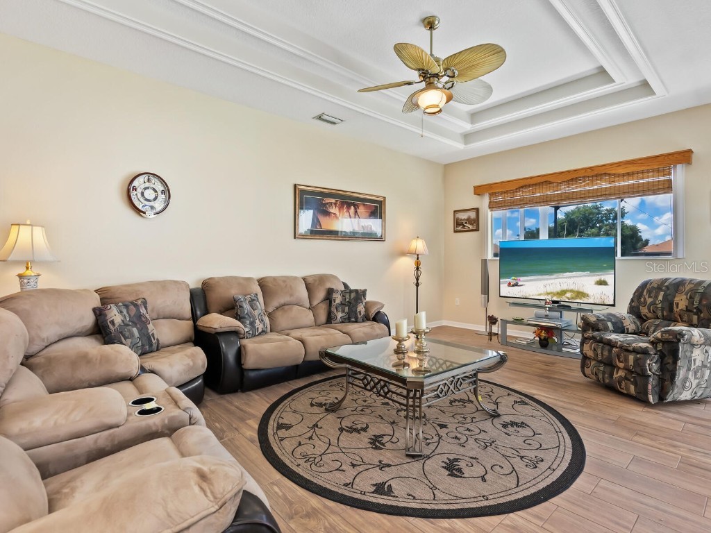 280 Dahlia Court Bradenton FL 34212 A4657743 image15