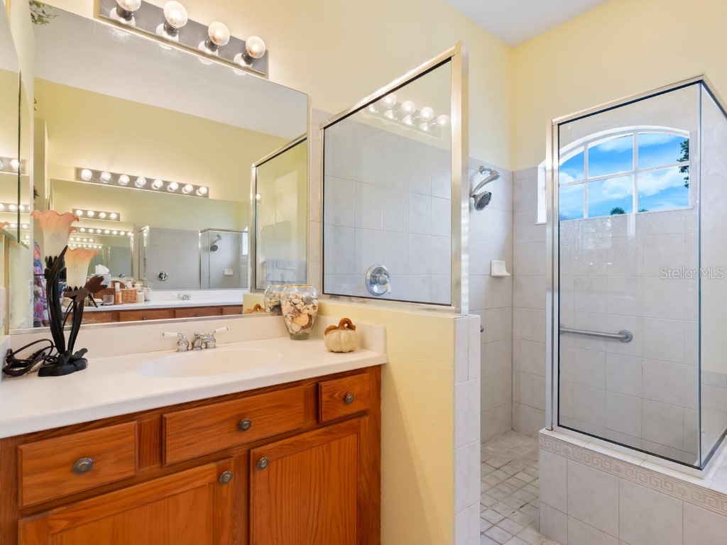 280 Dahlia Court Bradenton FL 34212 A4657743 image26