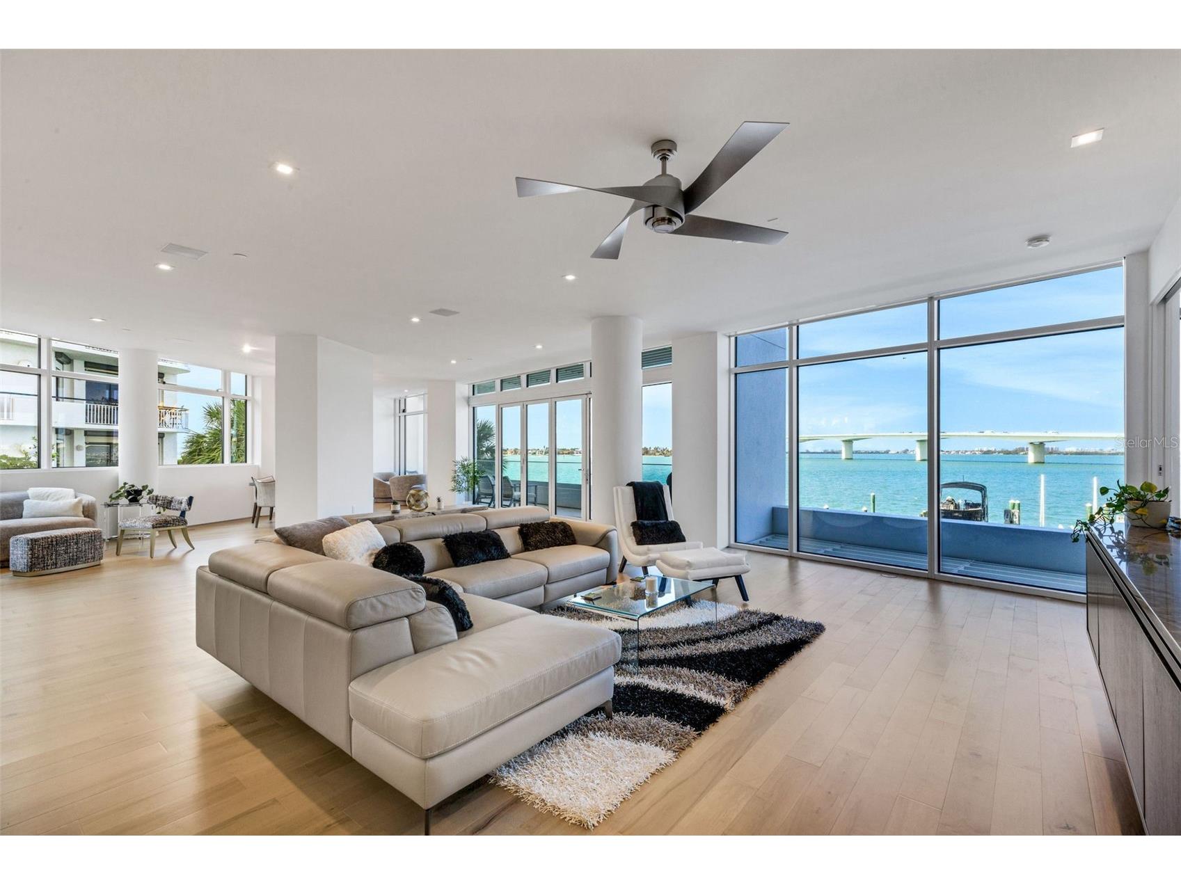 280 Golden Gate Point #200 Sarasota FL 34236 - SARASOTA BAY A4683299 image39