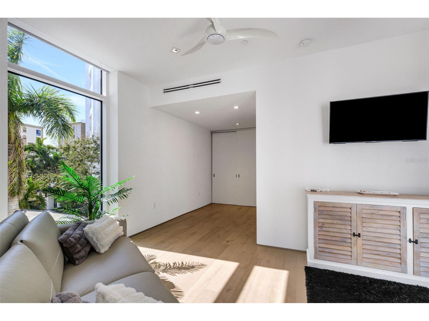 280 Golden Gate Point #200 Sarasota FL 34236 - SARASOTA BAY A4683299 image60