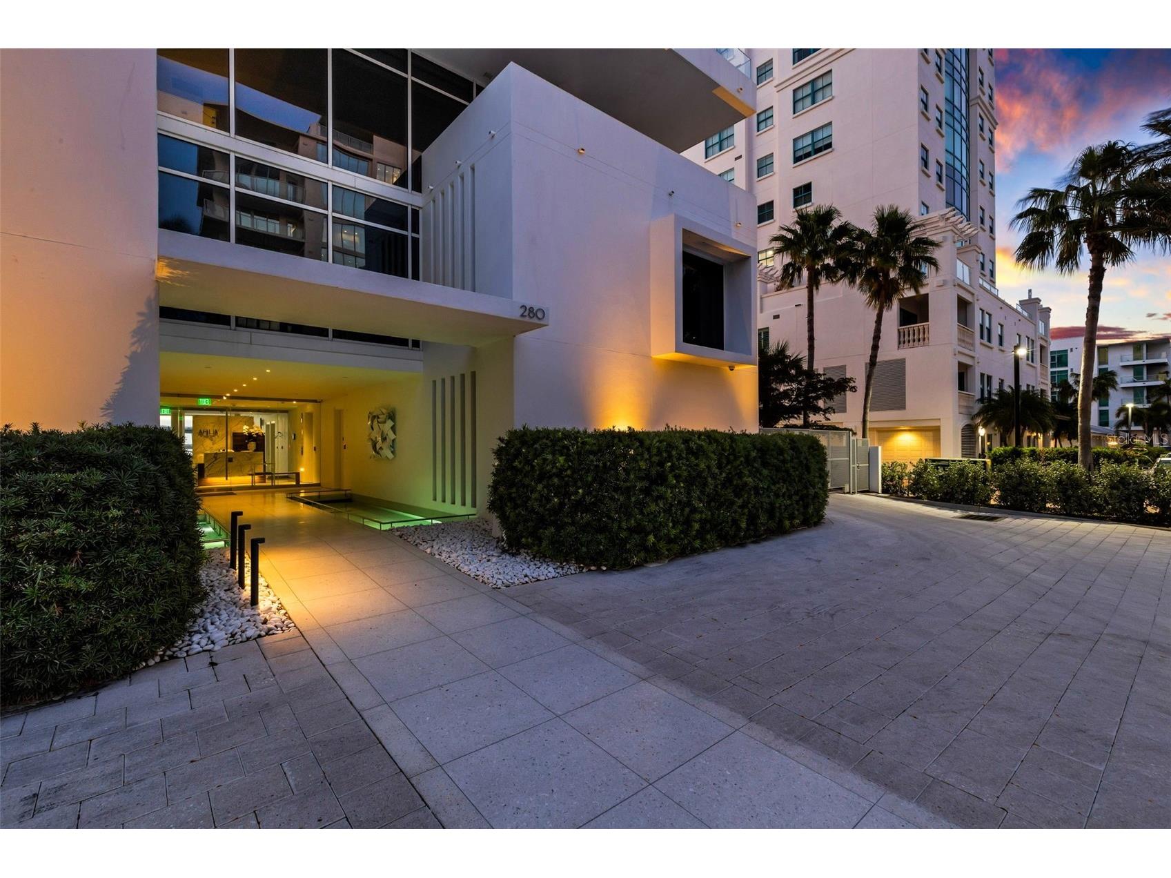 280 Golden Gate Point #200 Sarasota FL 34236 - SARASOTA BAY A4683299 image96