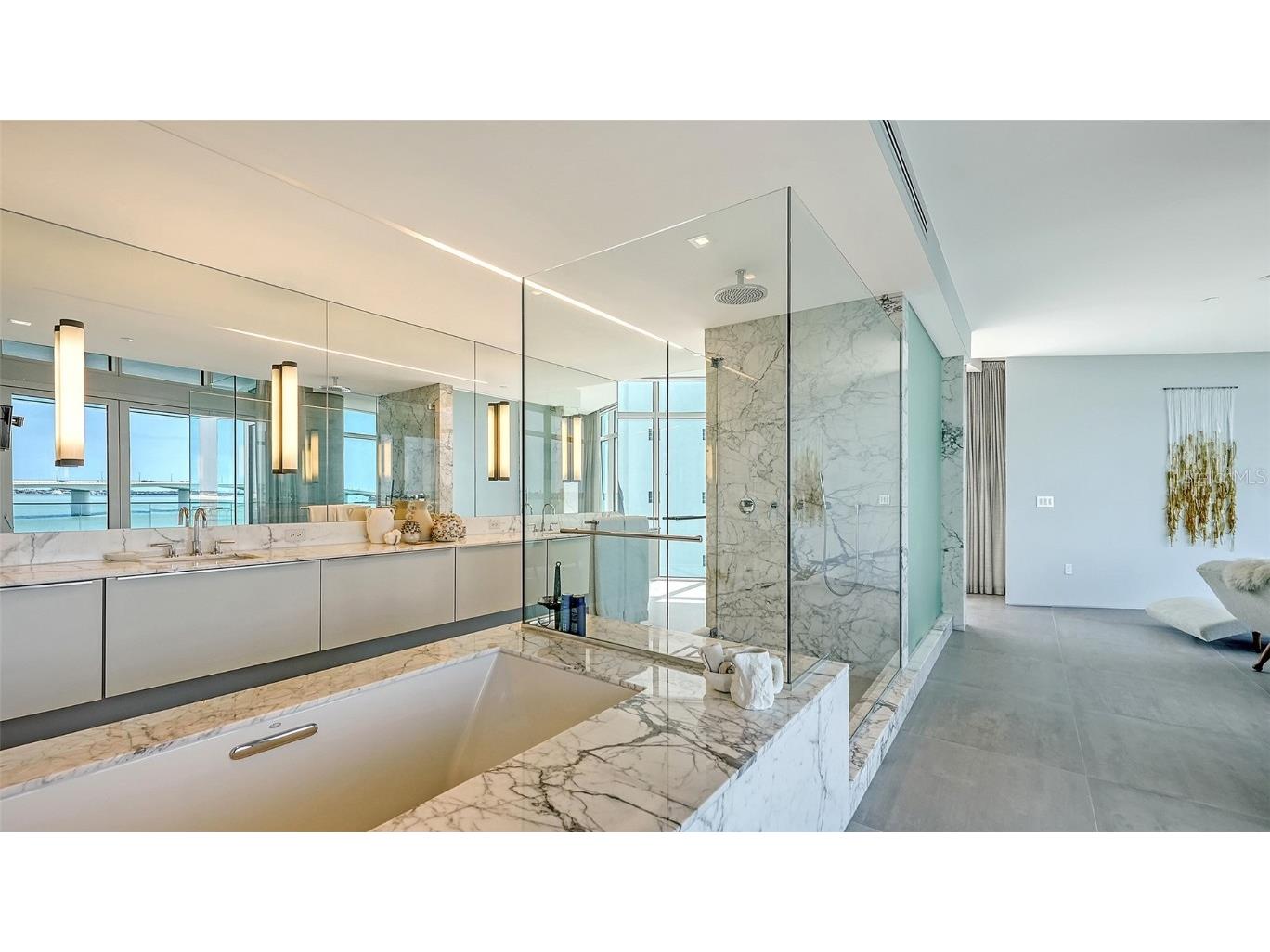 280 Golden Gate Point #400 Sarasota FL 34236 - SARASOTA BAY A4641930 image32