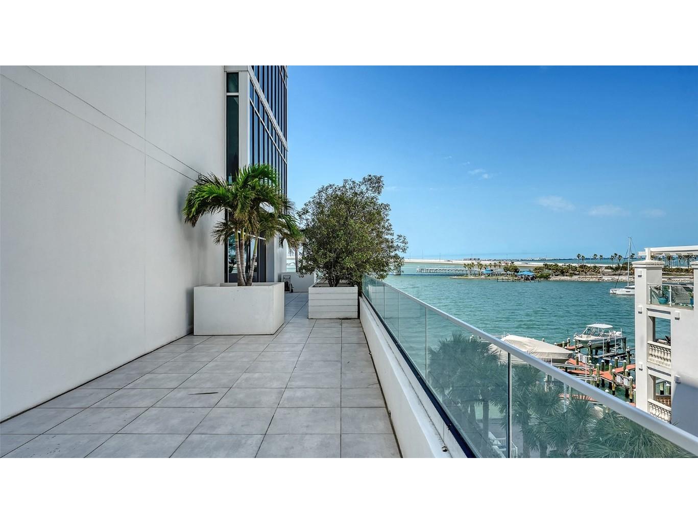 280 Golden Gate Point #400 Sarasota FL 34236 - SARASOTA BAY A4641930 image47