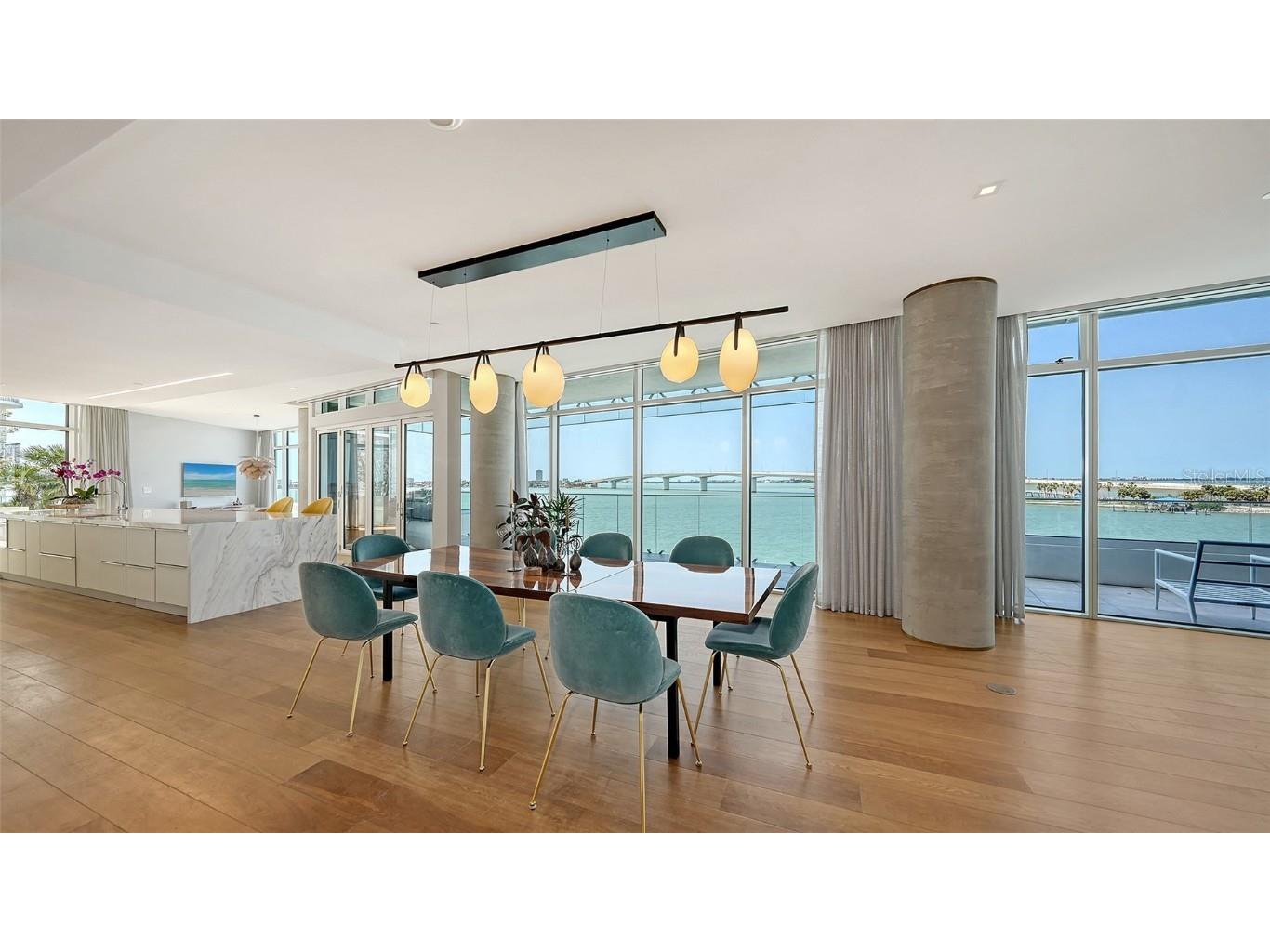 280 Golden Gate Point #400 Sarasota FL 34236 - SARASOTA BAY A4641930 image9