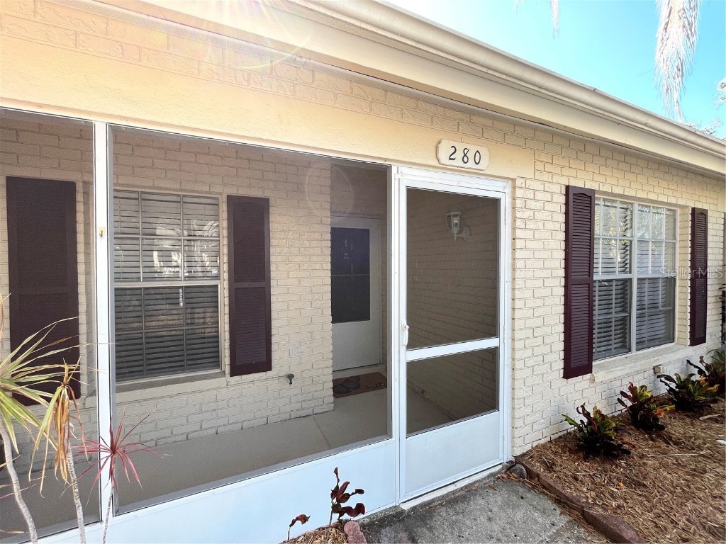 280 Kent Place Safety Harbor FL 34695 U8186706 image1