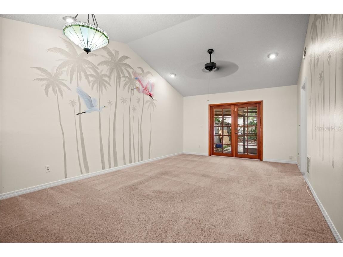 280 Kent Place Safety Harbor FL 34695 TB8438646 image3