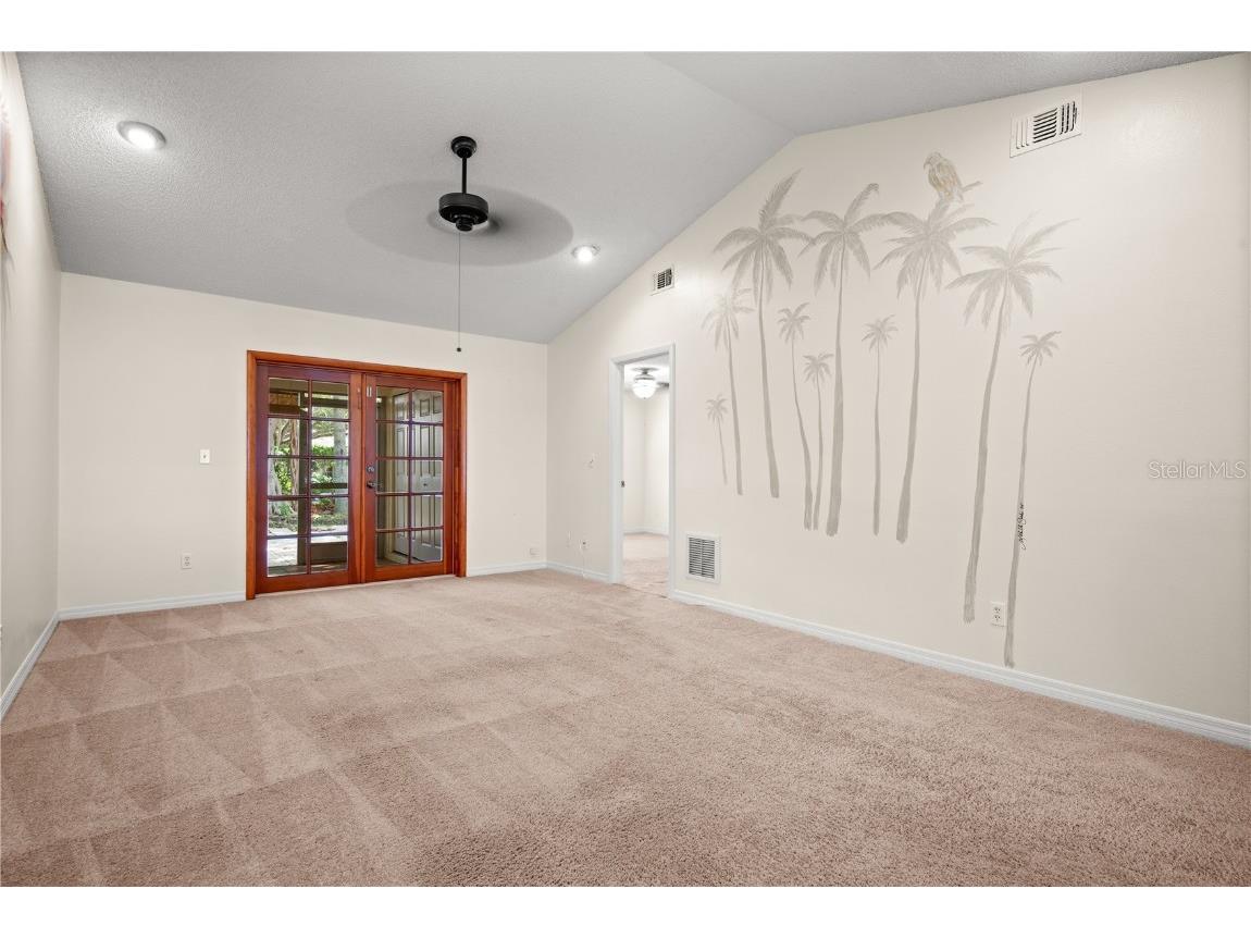 280 Kent Place Safety Harbor FL 34695 TB8438646 image4