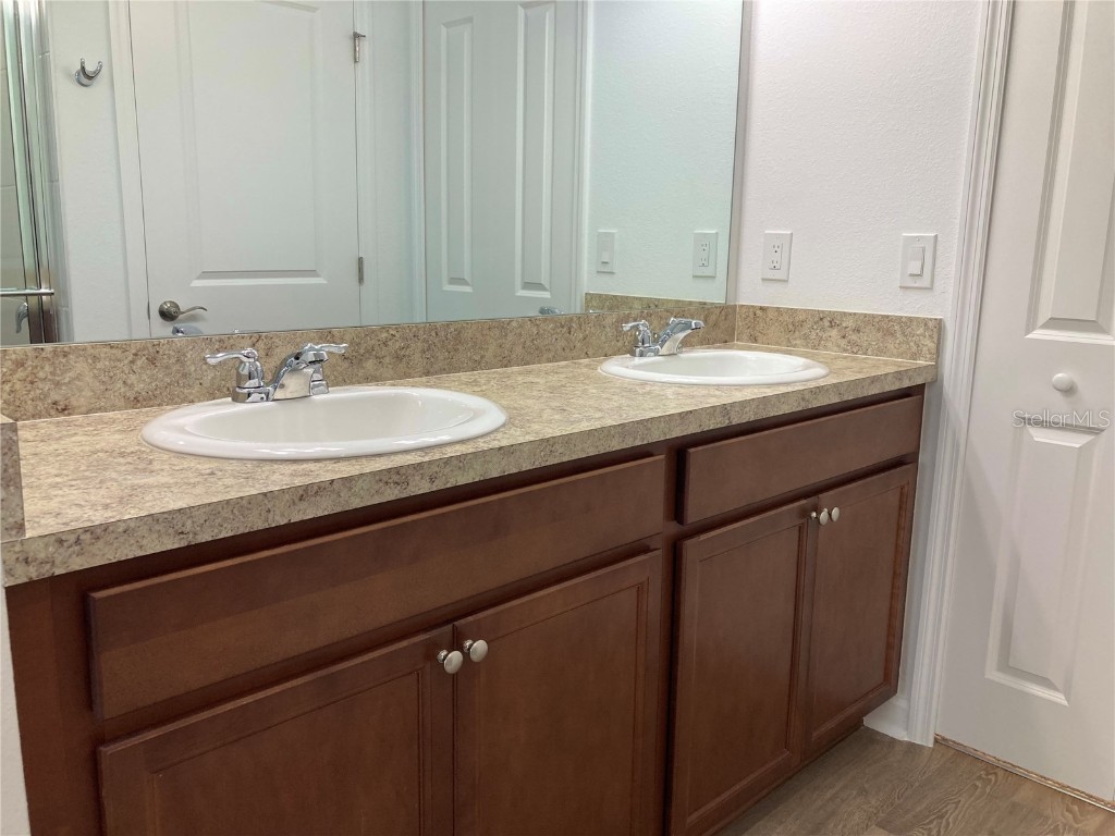 280 Last Mango Daytona Beach FL 32124 FC314333 image42