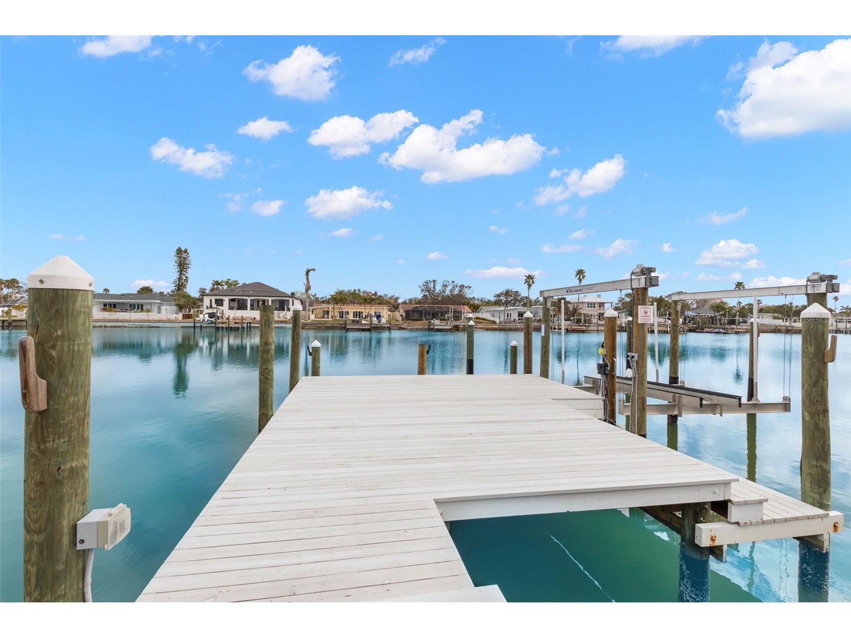 280 N Julia Circle Saint Pete Beach FL 33706 TB8453222 image4