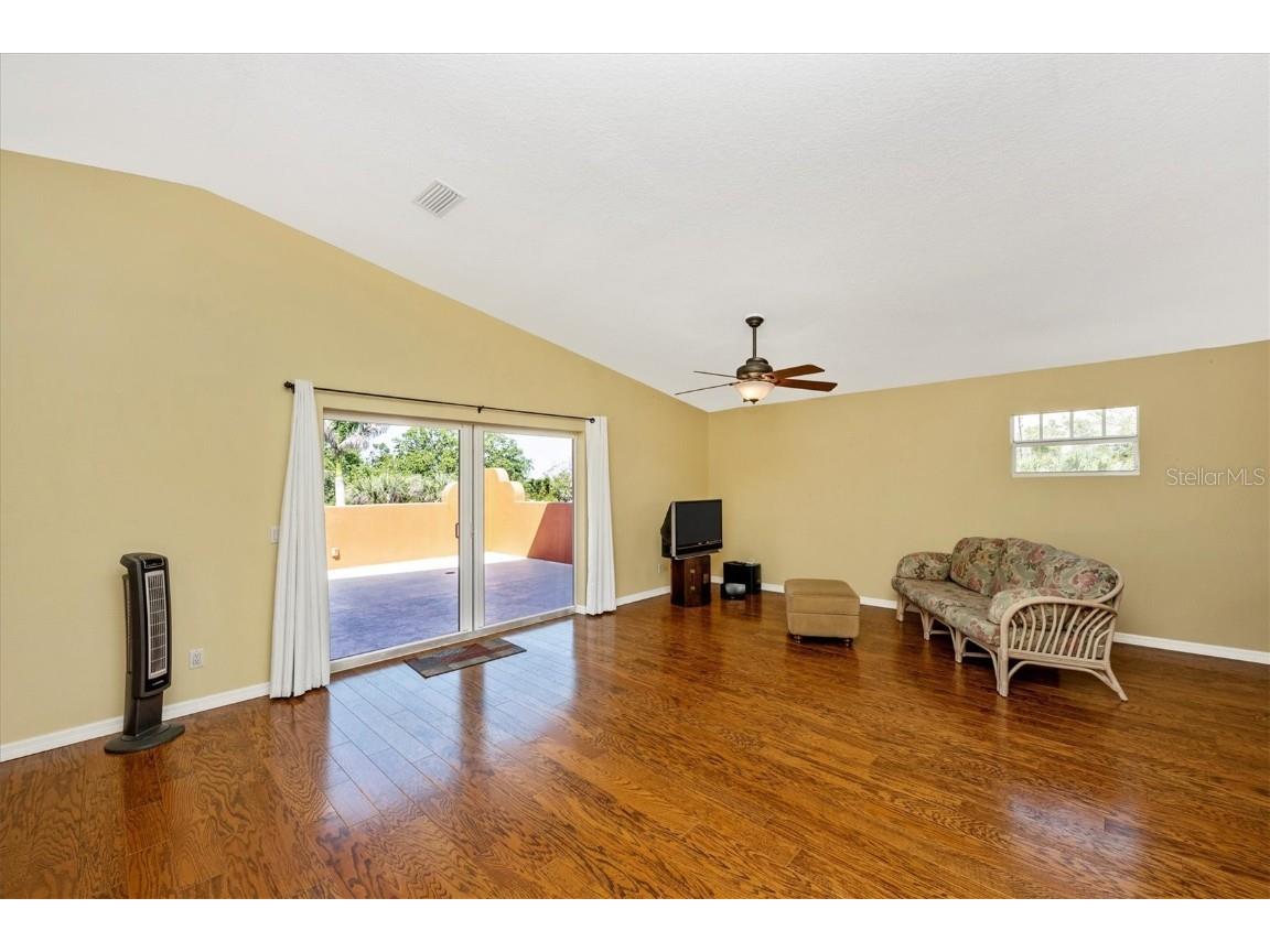 280 W Cowles Street Englewood FL 34223 A4646836 image38