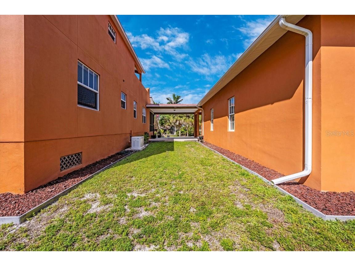 280 W Cowles Street Englewood FL 34223 A4646836 image61