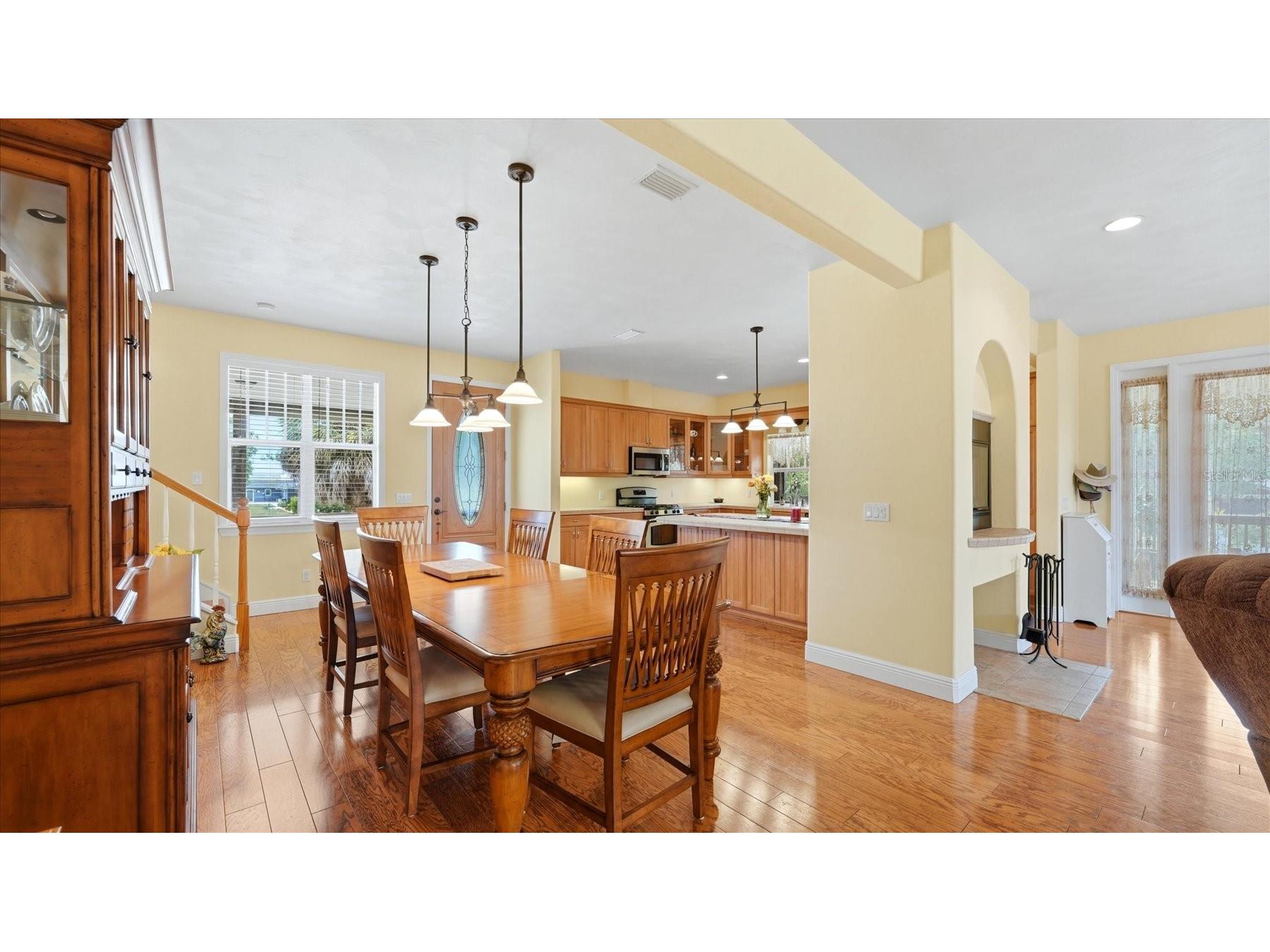 280 W Cowles Street Englewood FL 34223 A4695852 image3