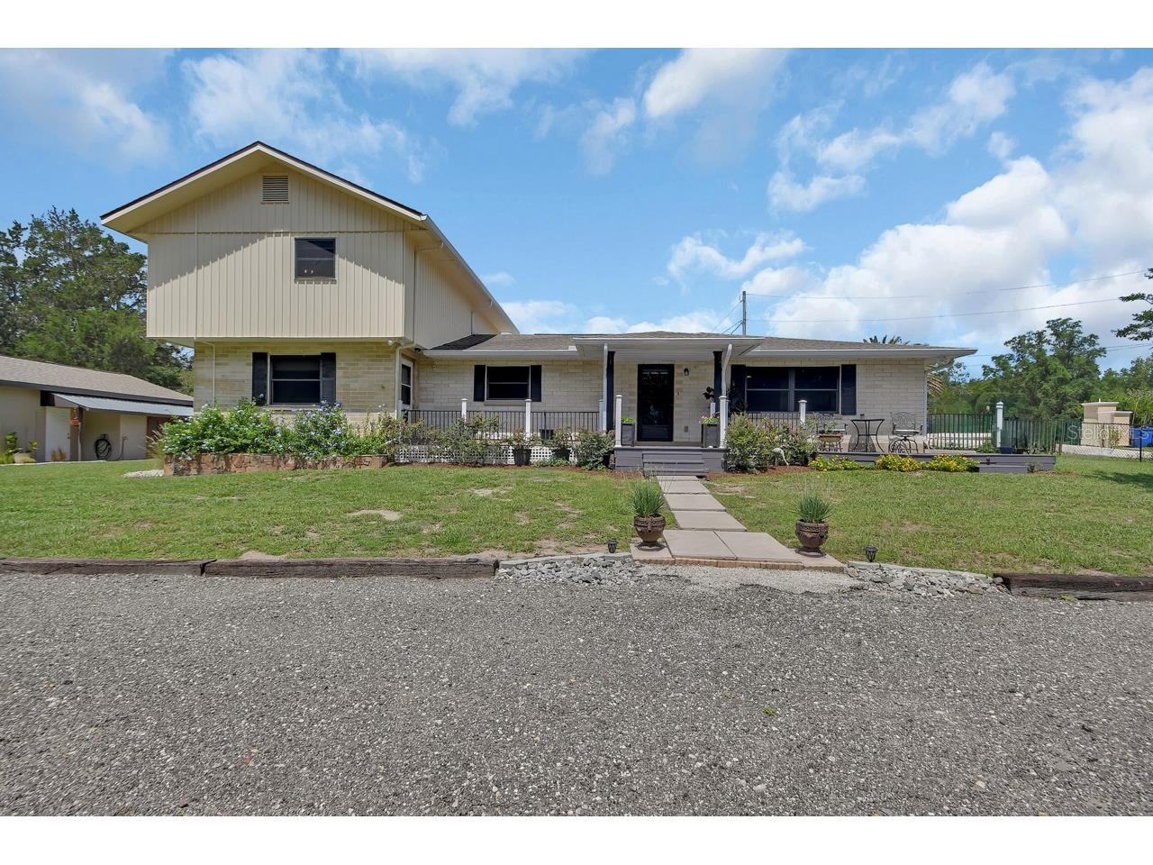 280 W Virginia Avenue Deland FL 32720 V4949345 image2