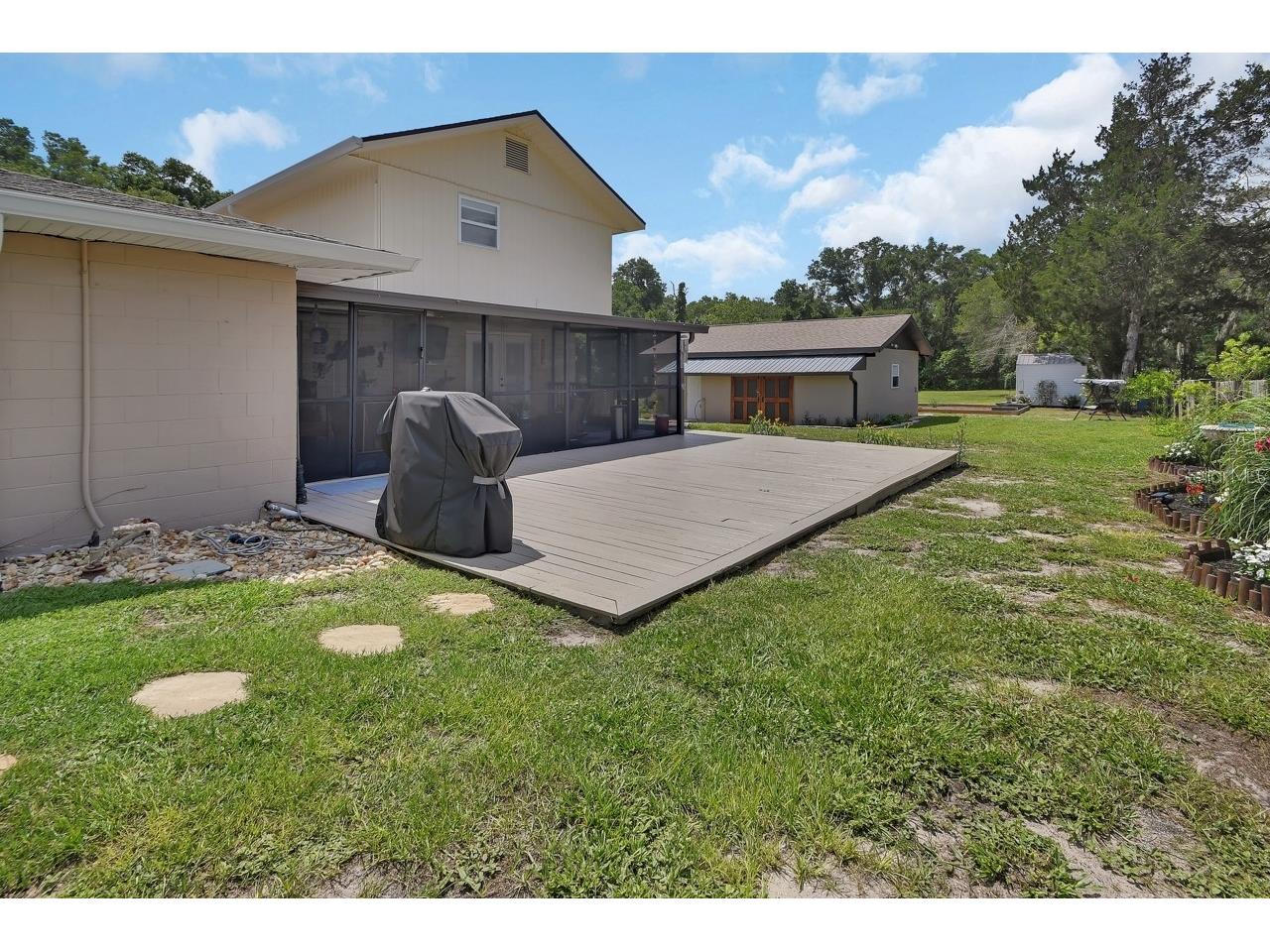 280 W Virginia Avenue Deland FL 32720 V4949345 image8