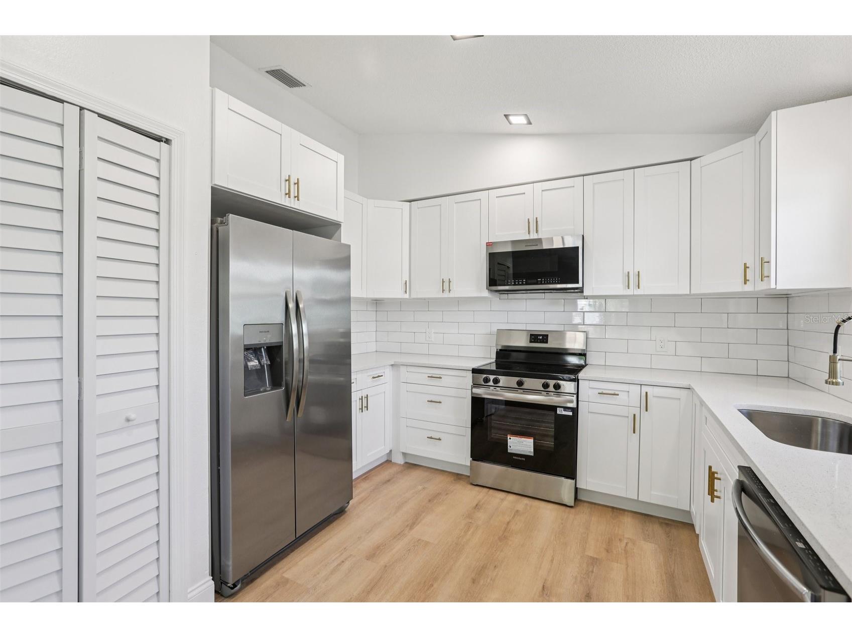 2800 13th Avenue N Saint Petersburg FL 33713 TB8493041 image10