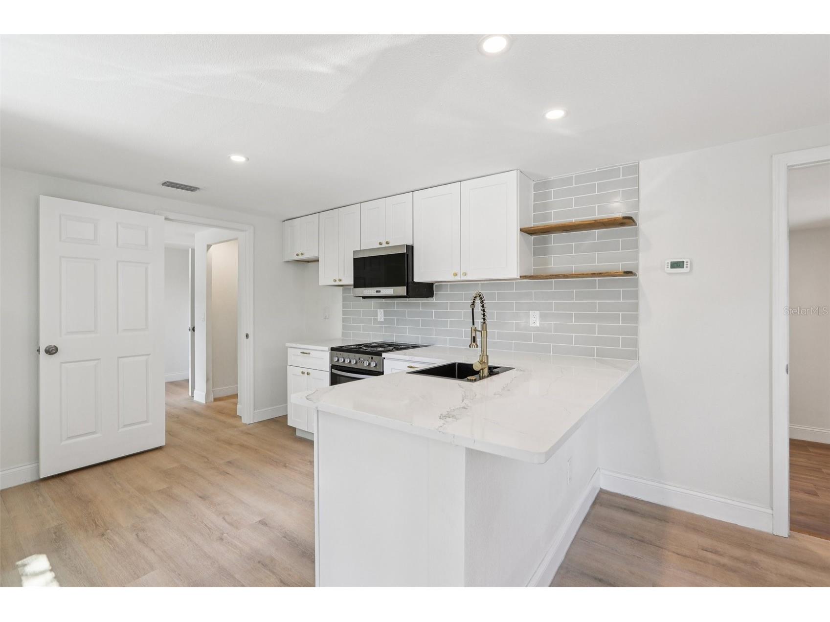 2800 13th Avenue N Saint Petersburg FL 33713 TB8493041 image12