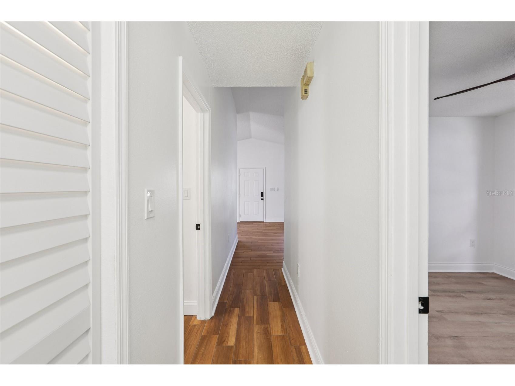 2800 13th Avenue N Saint Petersburg FL 33713 TB8493041 image14