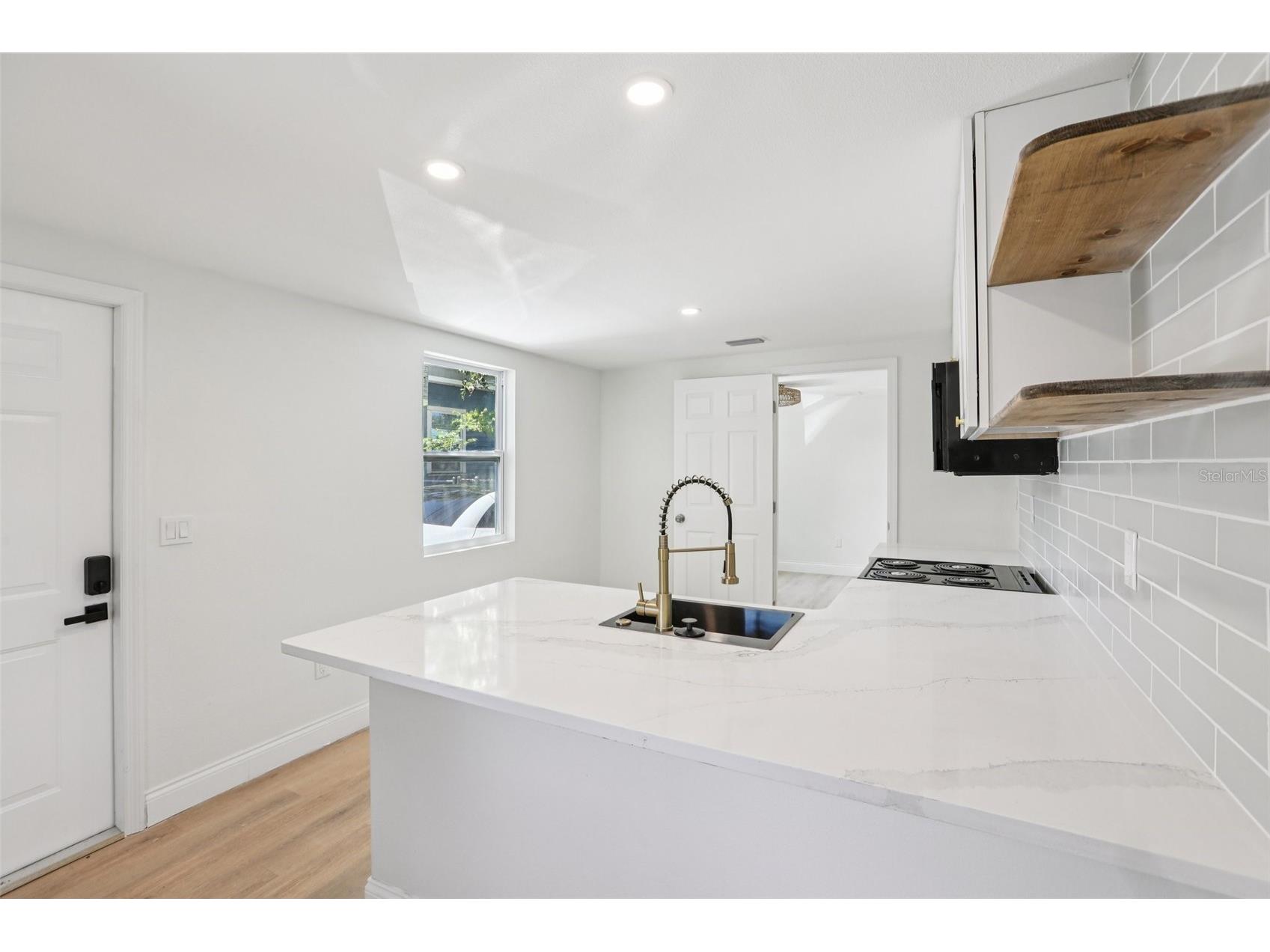 2800 13th Avenue N Saint Petersburg FL 33713 TB8493041 image31