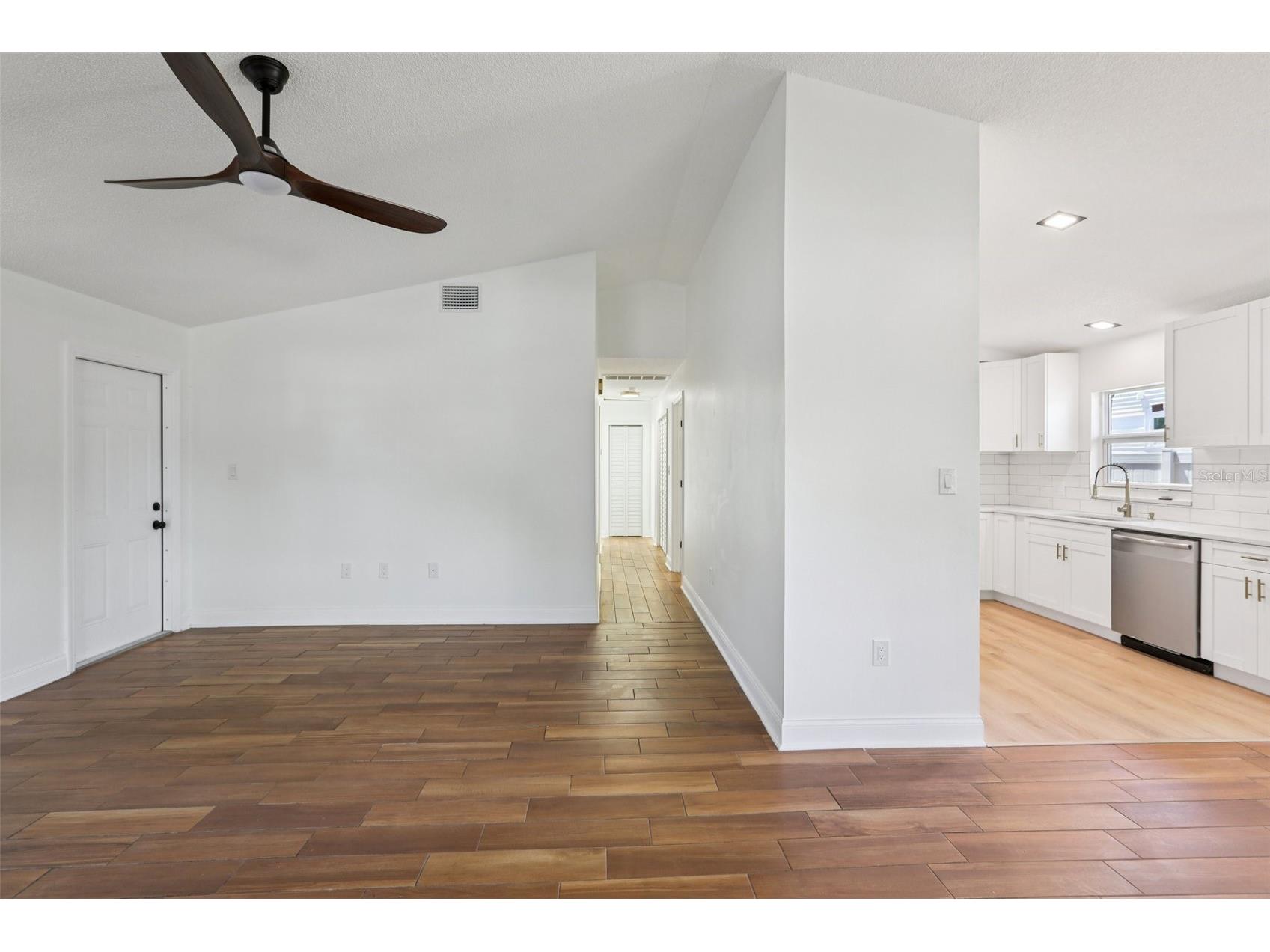 2800 13th Avenue N Saint Petersburg FL 33713 TB8493041 image8