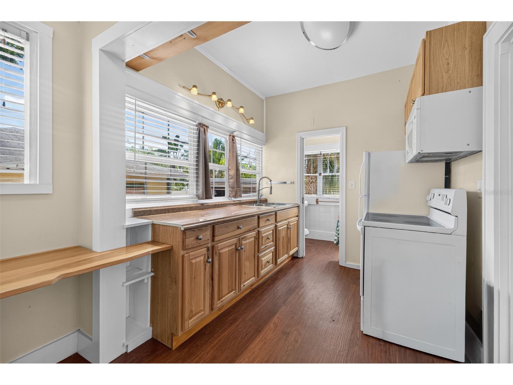 2800 2nd Avenue N Saint Petersburg FL 33713 TB8520122 image25