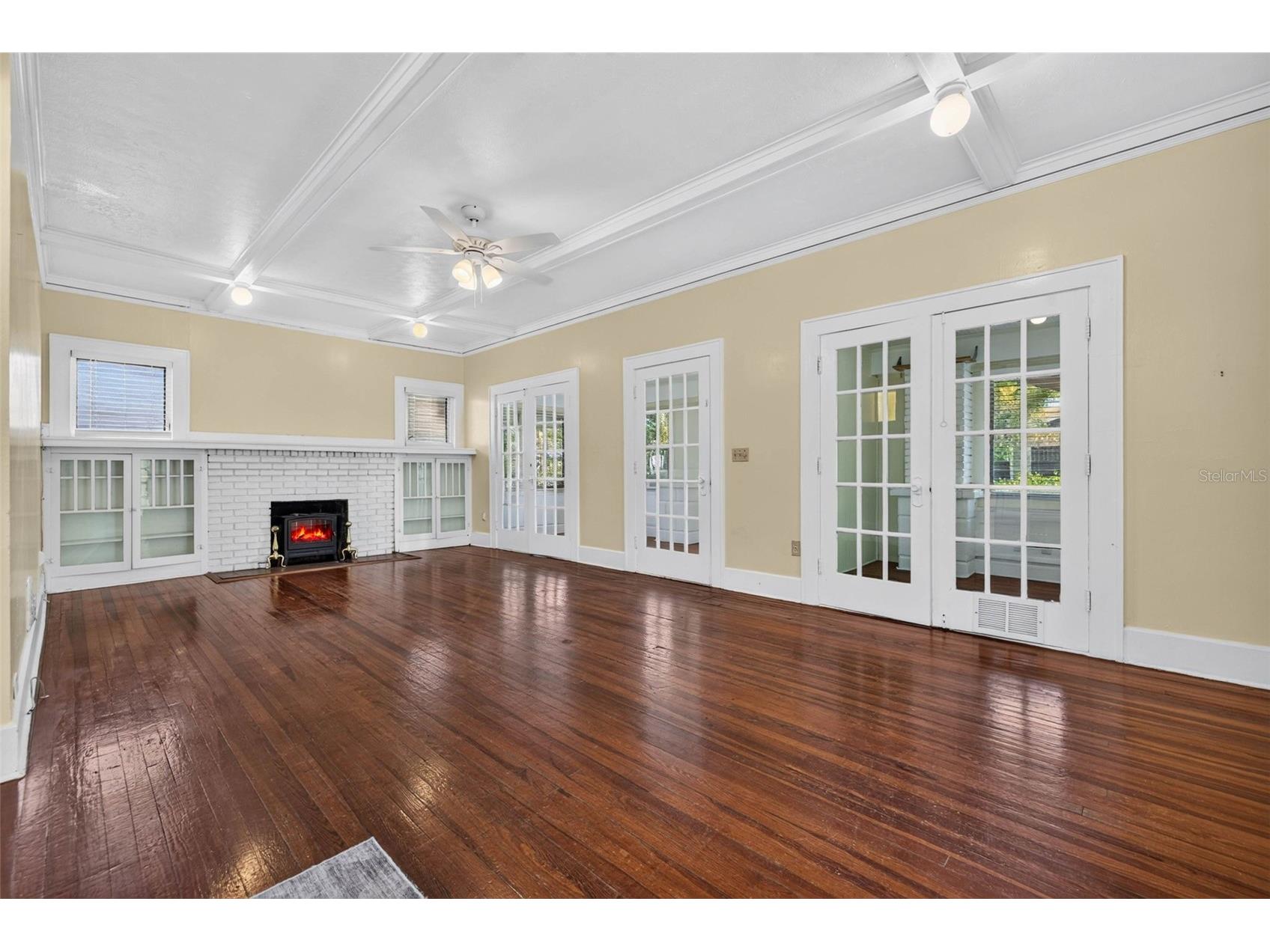 2800 2nd Avenue N Saint Petersburg FL 33713 TB8520122 image3