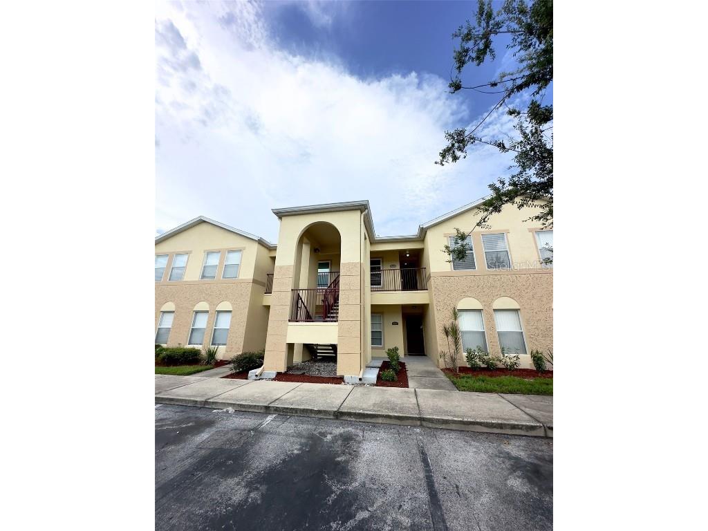 2800 Club Cortile Circle #B Kissimmee FL 34746 O6229961 image1