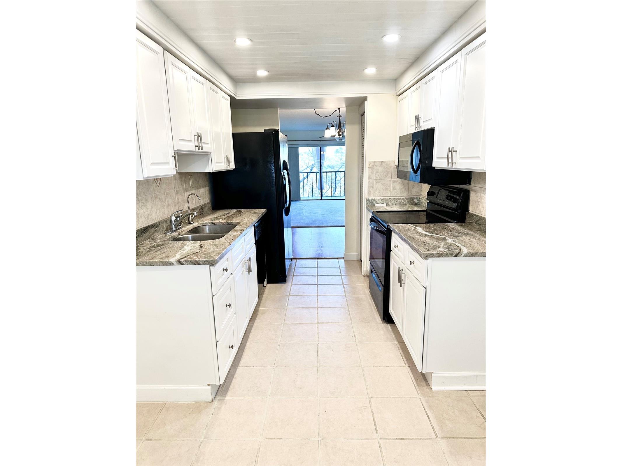 2800 Cove Cay Drive #1-6B Clearwater FL 33760 TB8475113 image3