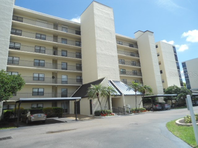 2800 Cove Cay Drive #4D Clearwater FL 33760 W7883645 image1